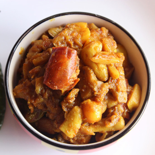 Enchor Chingri (Raw Jackfruit & Prawn Curry)