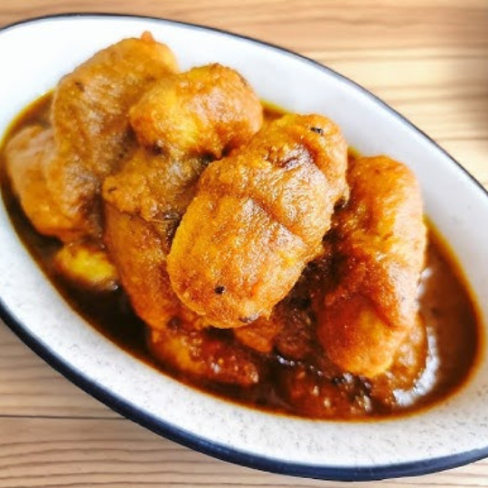 Chitol Macher Muitha (Chital Fish Dumpling Curry)