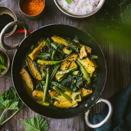 Kumro Dogar Panchmishali (Pumpkin vine vegetables medley)