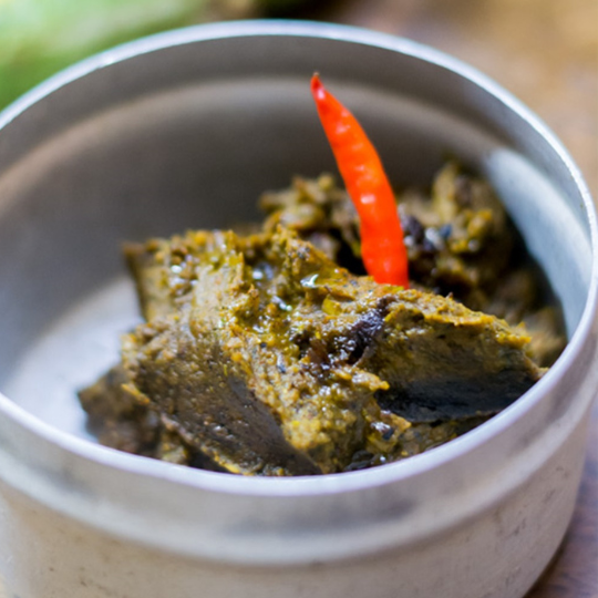 Patoler Bharta (Pointed gourd mash)