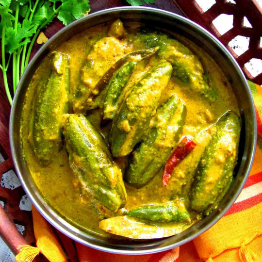 Doi Patol (Pointed gourd yoghurt Curry)