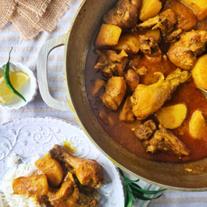 Aloo diye Murgir Lal jhol (Chicken Potato Red gravy)